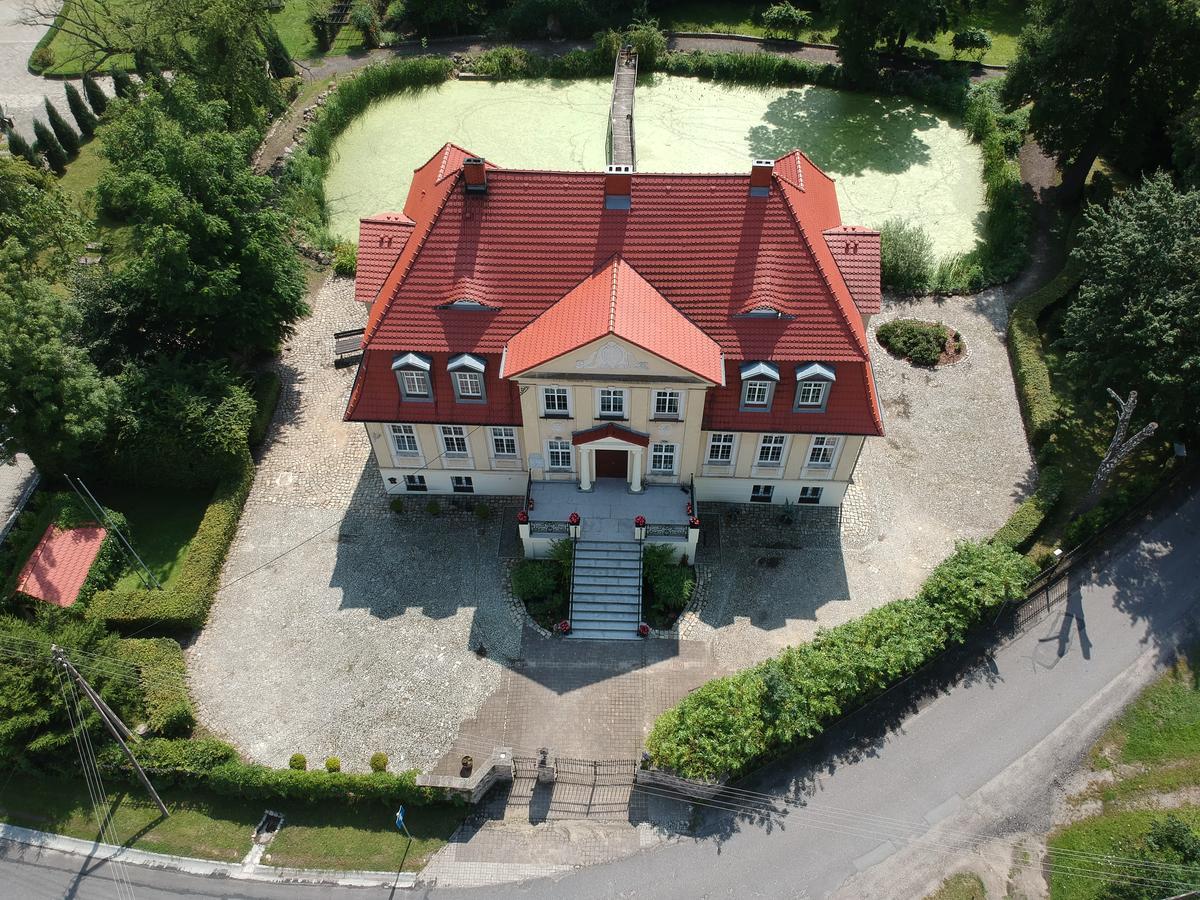 Palac W Badzowie Polkowice Buitenkant foto